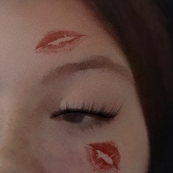 Meet your Posher, Kristyn - Picture 1 of 1